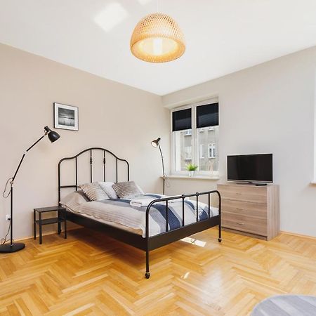 Apartments Cracow Chopina By Noclegi Renters Краков Экстерьер фото